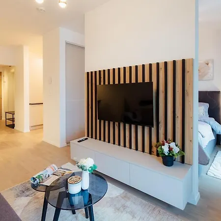 Apartment Metropolis Downtown Garage Parking