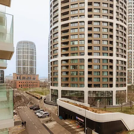 Апартаменты Metropolis Downtown Garage Parking Братислава