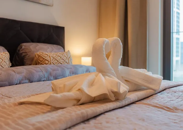 Metropolis Downtown Garage Parking *