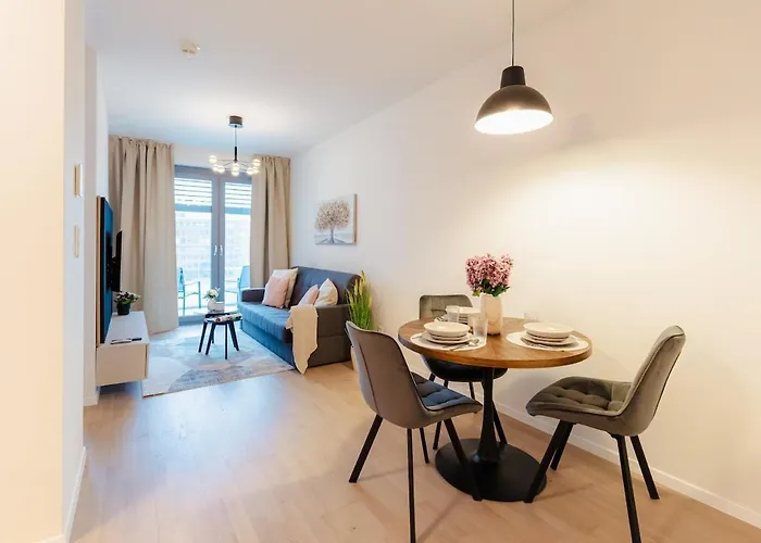 Apartment Metropolis Downtown Garage Parking