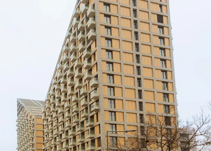 Apartment Metropolis Downtown Garage Parking