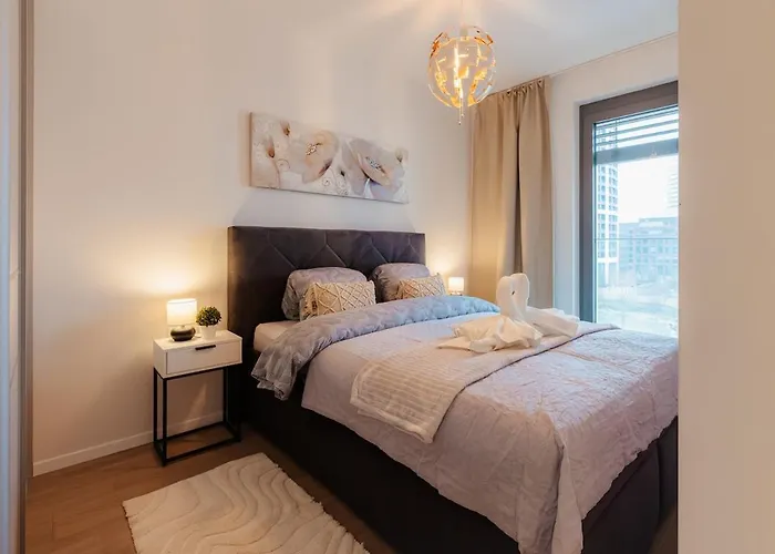 아파트 Metropolis Downtown Garage Parking